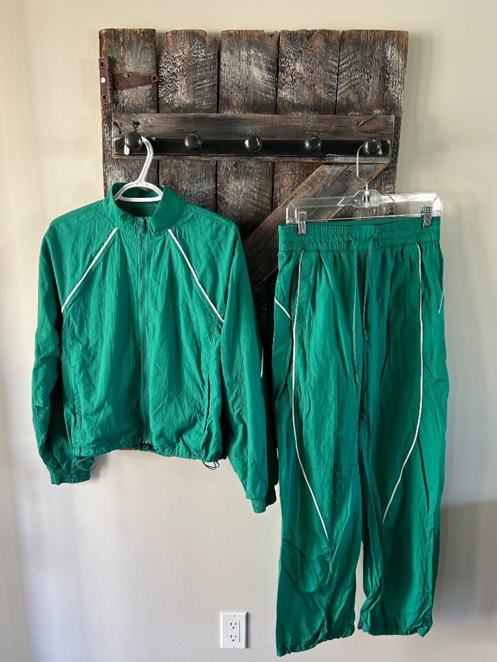 Women's Lululemon Jacket & Matching Pants Green Size 6